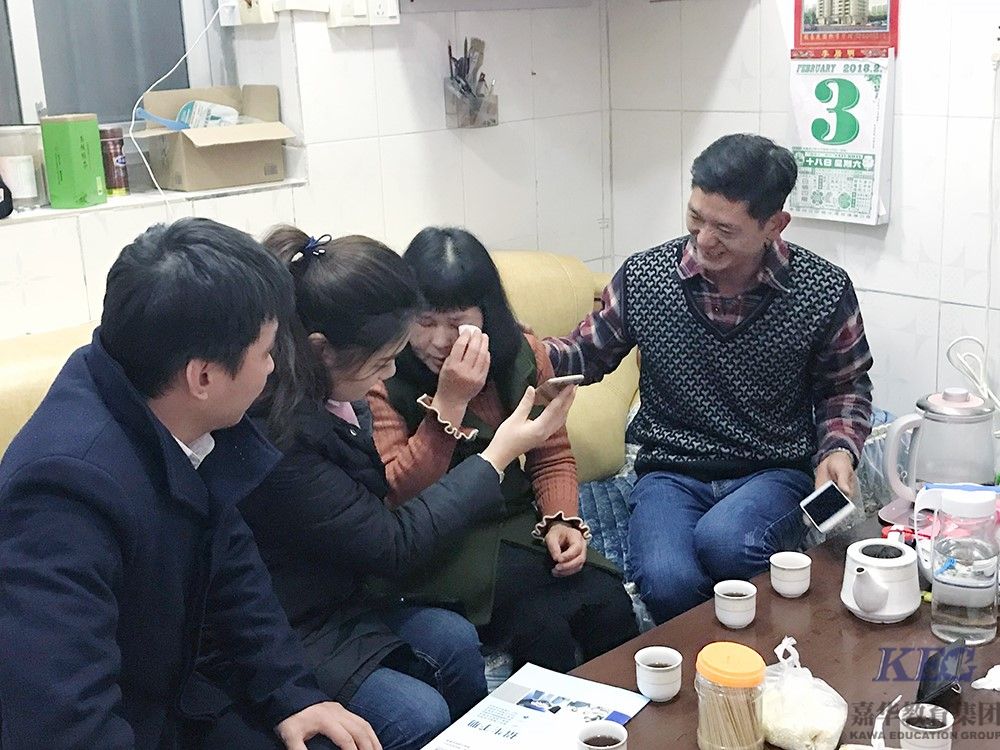 加強(qiáng)溝通 北大青鳥(niǎo)深圳嘉華2018學(xué)員家訪火熱進(jìn)行